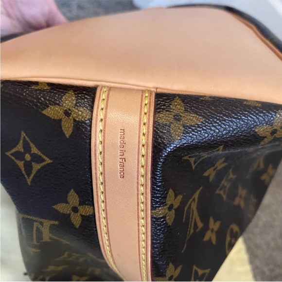 Authentic Louis Vuitton Petit Noe Bucket Bag - Picture 6 of 11